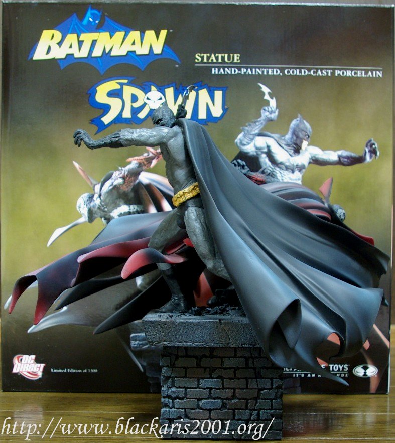Batman/Spawn Statue